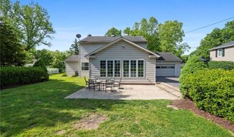 195 Shawnee Trl, Aurora, OH 44202