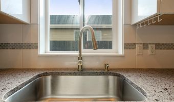 3824 RYUNKIN St, Albany, OR 97322