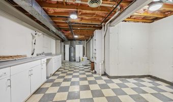40 Nathan Hale Ct, Cheshire, CT 06410