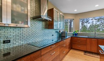 461 Waterline Rd, Ashland, OR 97520