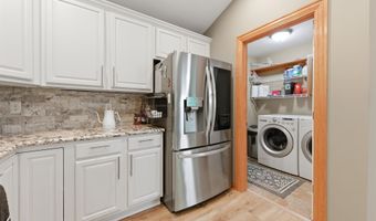 419 S Quail Run Ct, Andover, KS 67002