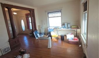 121 N 10th St, Atchison, KS 66002