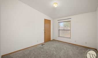 806 S Heights Ln, Billings, MT 59105