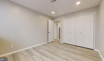 1822 METZEROTT Rd 305, Adelphi, MD 20783