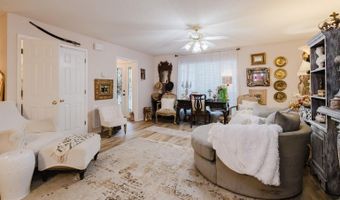 1307 River Oaks, Benton, AR 72019