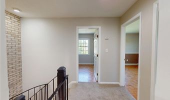 824 S Chillicothe Rd 14, Aurora, OH 44202