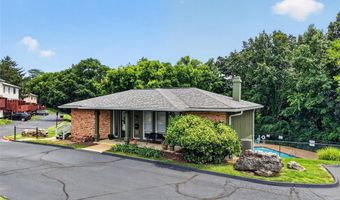 2358 Hidden Meadow Ln, Ballwin, MO 63021