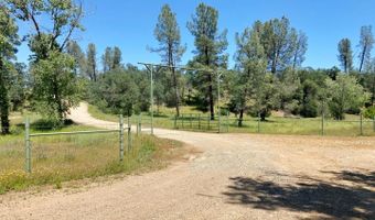 17962 Coyote Ln, Anderson, CA 96007