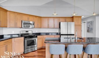 113 Roselawn St, Algonac, MI 48001