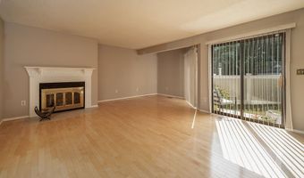 81 Main St 20B, Branford, CT 06405