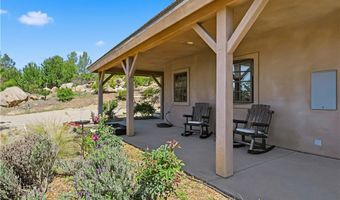 23315 Old Wagon Rd, Escondido, CA 92027