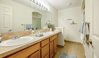 120 W Oakbrook Dr, Ann Arbor, MI 48103