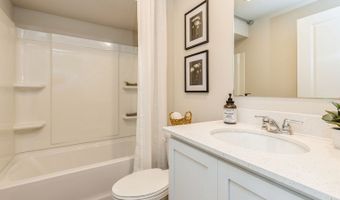 1001 33RD St SE, Altoona, IA 50009