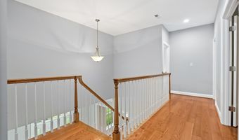 7119 BARRY Rd, Alexandria, VA 22315