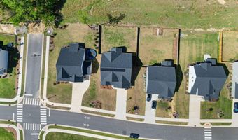 183 Rough Ridge Trl, Aberdeen, NC 28315