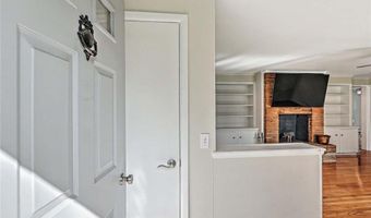 15 Highland Rd, Glocester, RI 02814