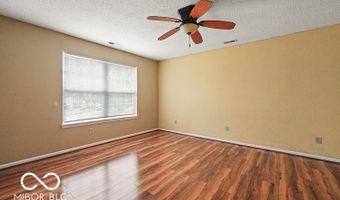547 Deer Trail Dr, Indianapolis, IN 46217