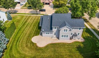 321 E APPLE CREEK Rd, Appleton, WI 54913