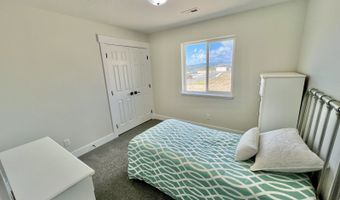 1719 Opal Dr, Elko, NV 89801