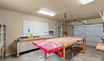 205 Old Palmetto Rd, Benton, LA 71006