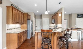 812 N Fairoaks Pl, Andover, KS 67002