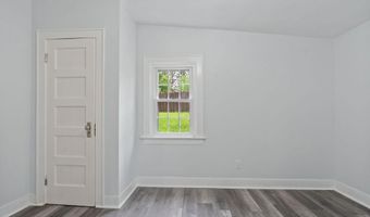 305 McCormack Rd, Albany, NY 12208