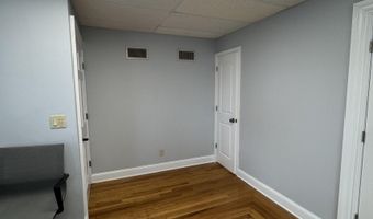 211 Montowese St, Branford, CT 06405