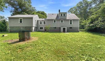 917 Woonsocket Hill Rd, North Smithfield, RI 02896