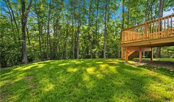172 Pine Swamp Rd, Cumberland, RI 02864