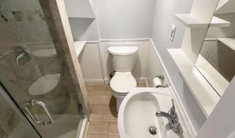 63 Cottage St, Bayonne, NJ 07002