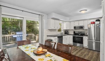49 Ironworks Rd, Clinton, CT 06413
