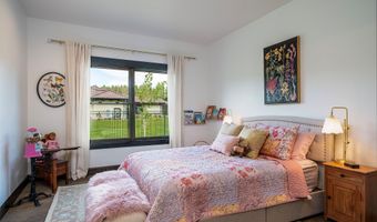 344 Chapman Ln, Bigfork, MT 59911