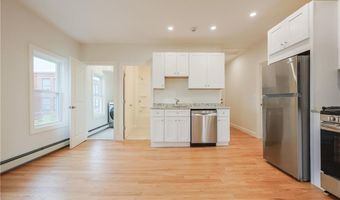 529 Wood St 4th Floor 4, Bristol, RI 02809