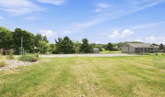 1305 S Kankamp Rd, Angola, IN 46703