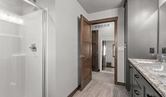 W5553 HOELZEL Way, Appleton, WI 54915