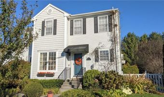 4 Spinnaker Dr, East Providence, RI 02915