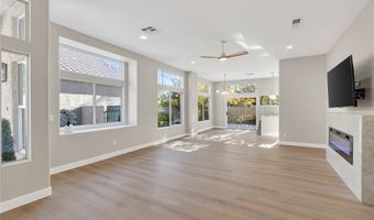 9205 Pitching Wedge Dr, Las Vegas, NV 89134