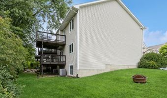 1095 Twilight Dr, North Liberty, IA 52317