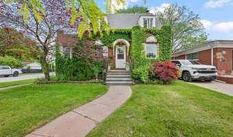 8911 Manor Ave, Allen Park, MI 48101