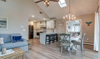 61 Yardarm Ct, Bayville, NJ 08721