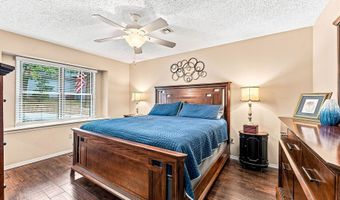 1 Rockford Ln, Bella Vista, AR 72715