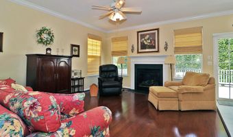 3 Battery Ct, Barnegat, NJ 08005