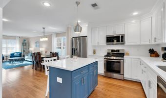 3 Harrison Ave, Aberdeen, NJ 07747
