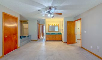 112 River Oaks Dr, Bainbridge, GA 39819