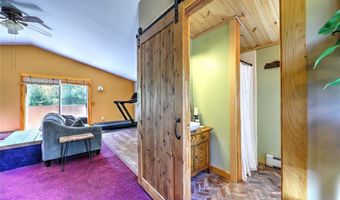 10 Narrow Ln, Charlestown, RI 02813