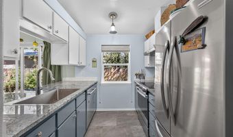 56125 Snow Goose Rd, Bend, OR 97707