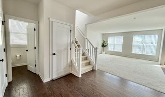 6394 S Trailwoods Dr, Ann Arbor, MI 48103