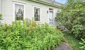 742 Old Stage Rd, Arrowsic, ME 04530