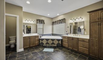 242 S BETHANY Pl, Casa Grande, AZ 85194