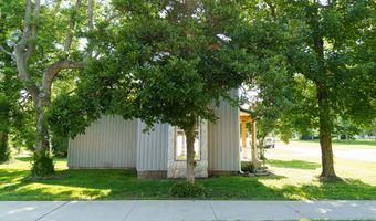 101 W College St, Ash Grove, MO 65604